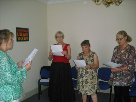 You can develop your singing skills in the course with Lin.